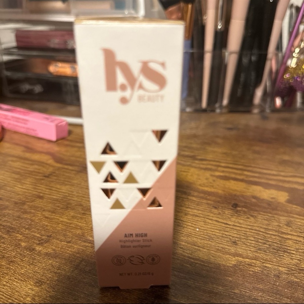 LYS Beauty Aim High Highlighter Stick